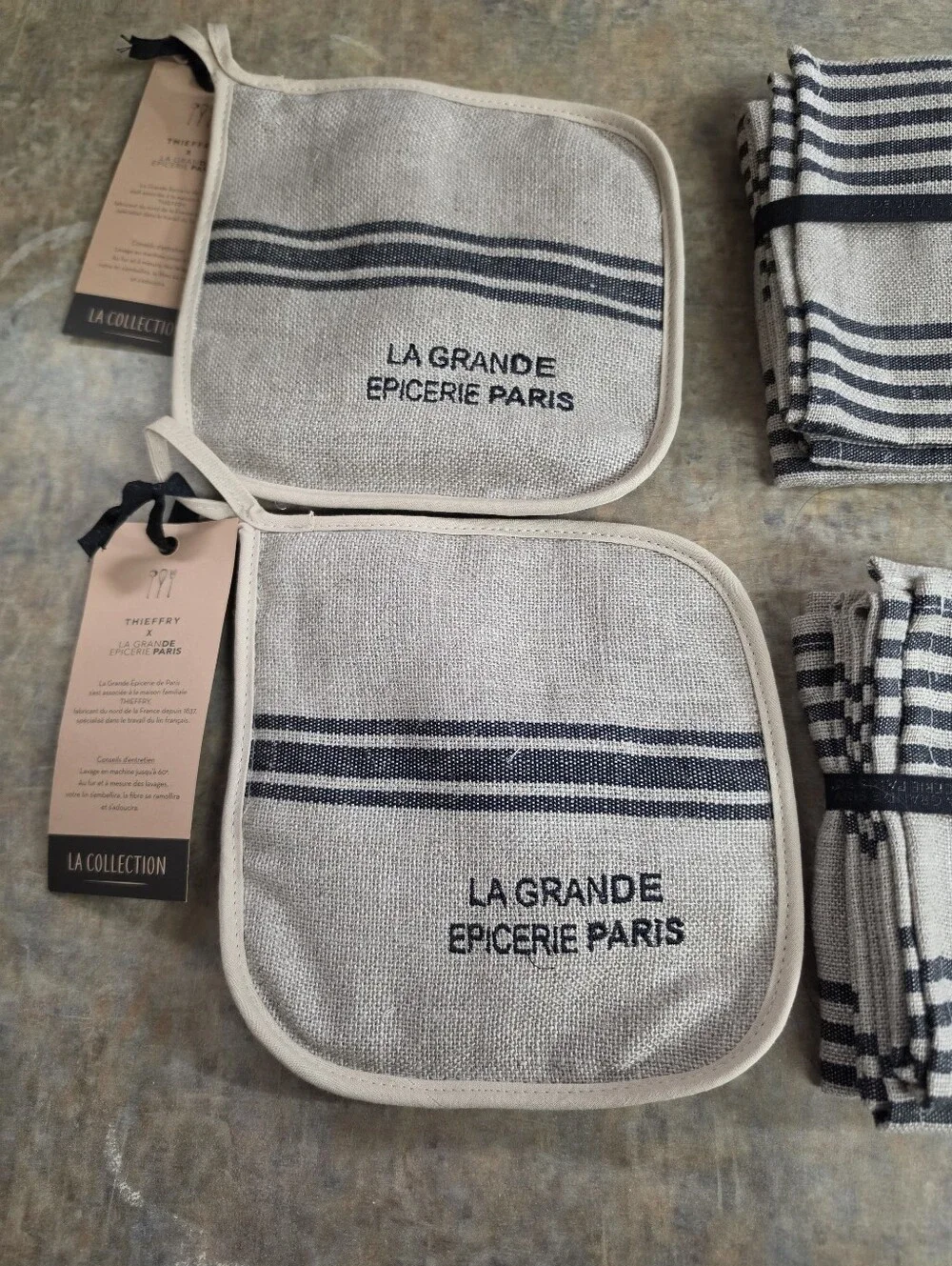 La Grande Epicerie Paris Striped Kitchen Towels & Pot Holders